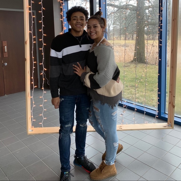 Meet your Posher, Elexis & Jacob - Picture 2 of 3